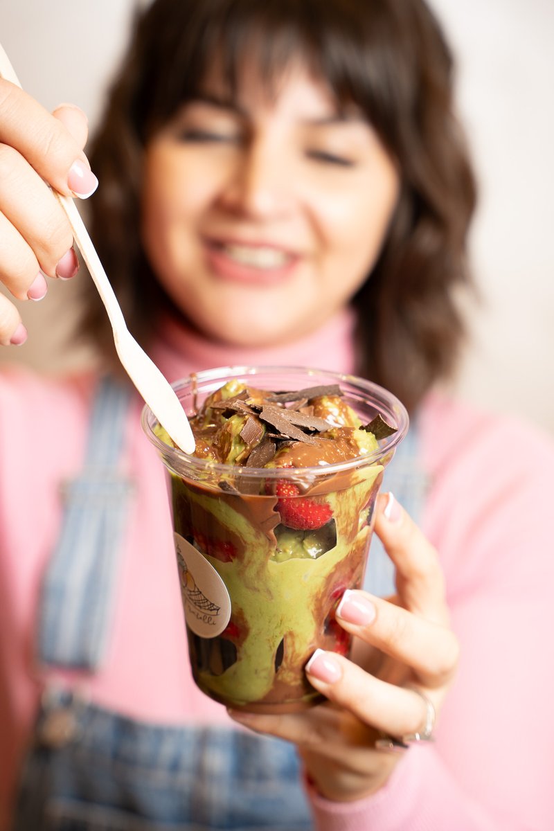 Freundinnen mit Milkshake