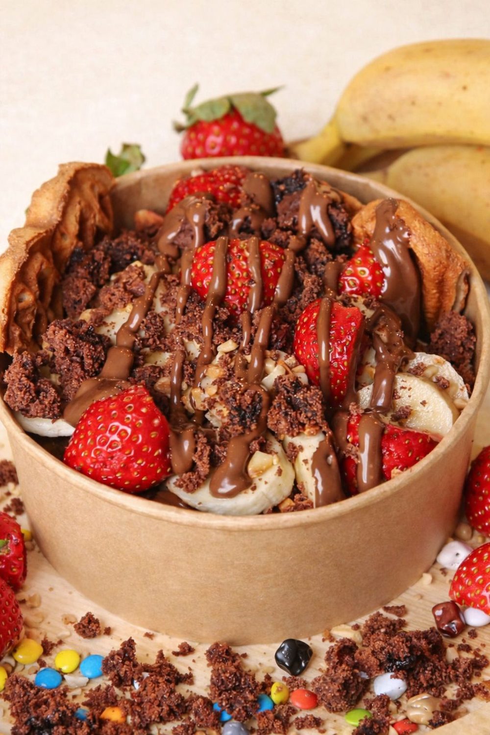 Waffel Bowl mit Eis